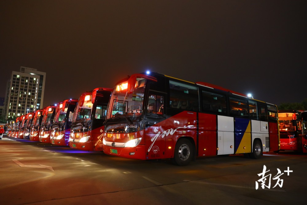 广州夜班车，城市脉动与夜生活多彩篇章