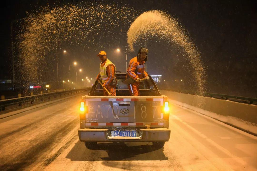 最新雪落，纯净无暇的自然奇观